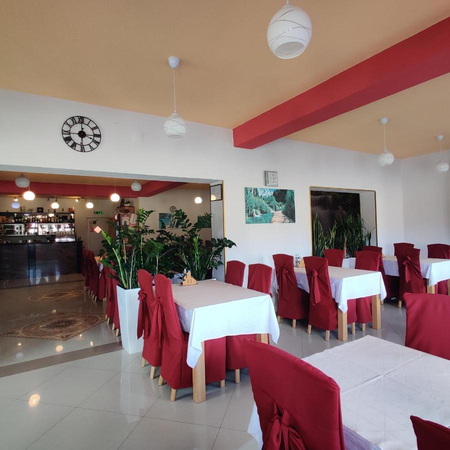 Guest House Sapina كورينيتسا المظهر الخارجي الصورة