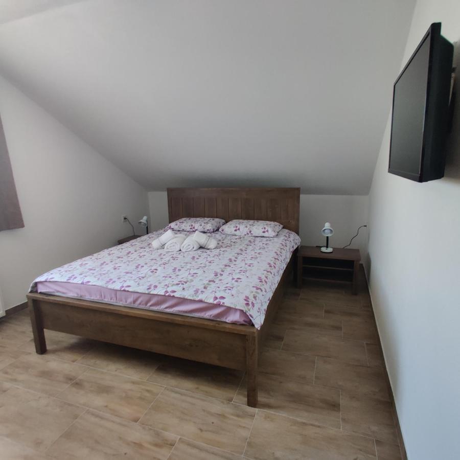 Guest House Sapina كورينيتسا المظهر الخارجي الصورة