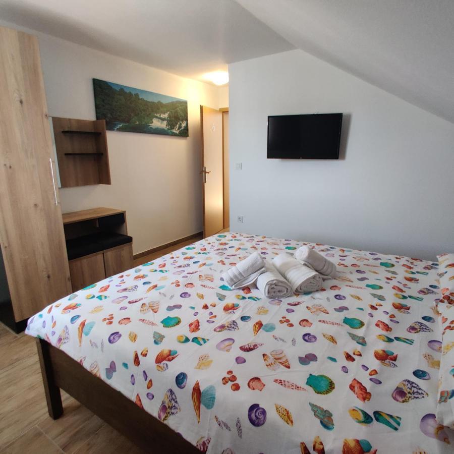 Guest House Sapina كورينيتسا المظهر الخارجي الصورة