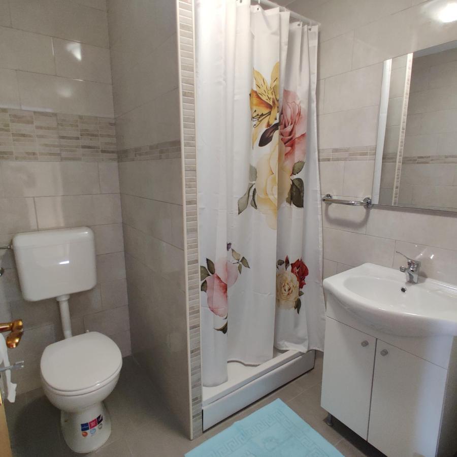 Guest House Sapina كورينيتسا المظهر الخارجي الصورة